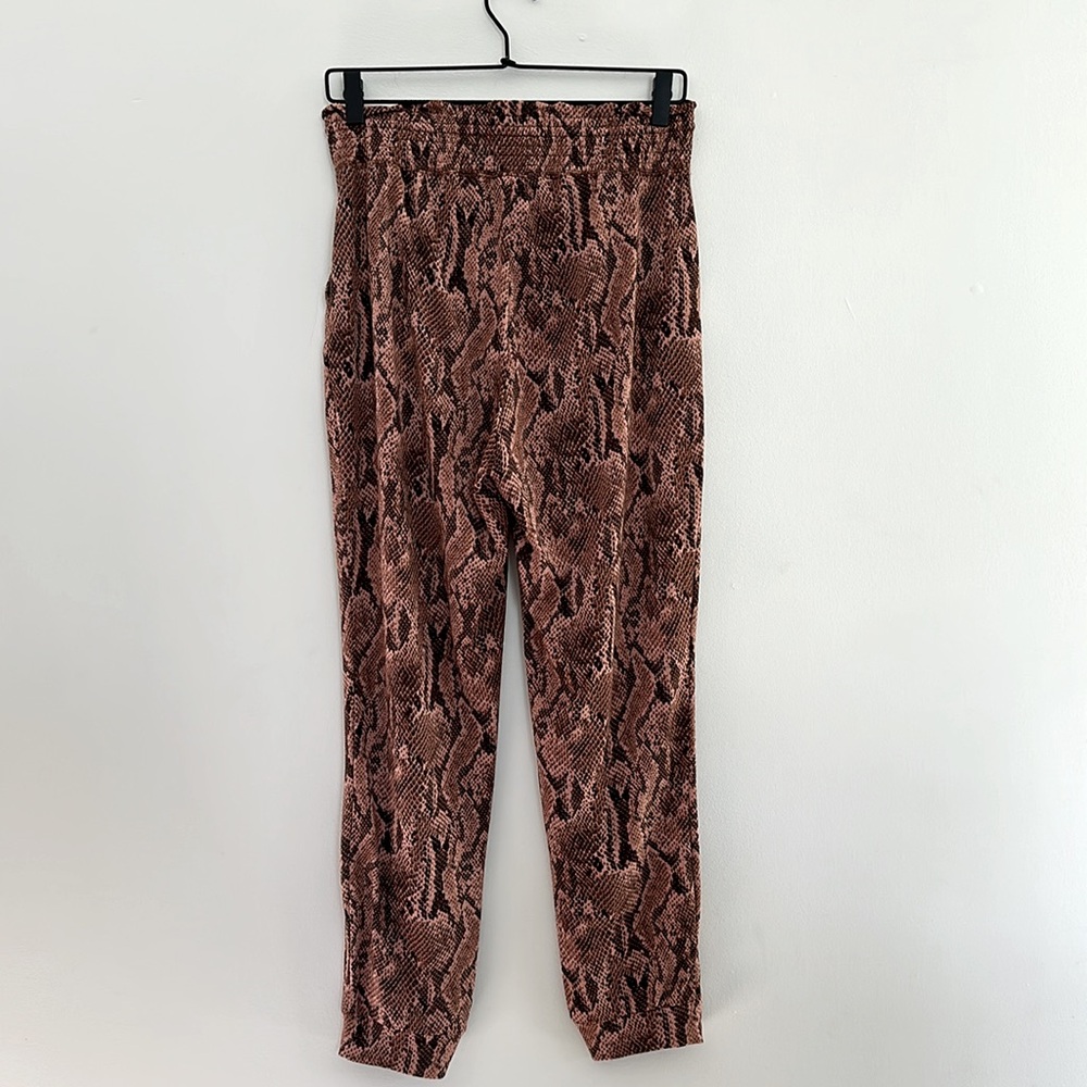 Express Pants - Picture 5 of 8